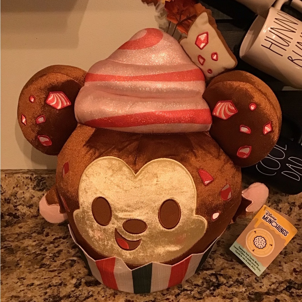 Disney Munchlings Peppermint Bark Mickey 14.5 inch